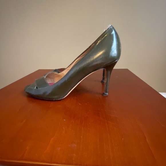 Kate Spade Size 8.5 - Picture 2 of 3